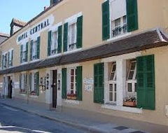 Hotel Le Central (Boussac-Bourg, France)