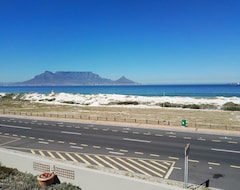 Serviced apartment Cape Town Beachfront Accommodation In Blouberg (Bloubergstrand, South Africa)