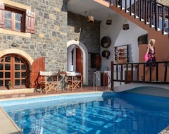 Hotelli A Unique 3 Bedroom Villa With Amazing Sea Views And Infinity Swimming Pool (Malia, Kreikka)