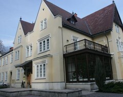 Festetich Kastelyszallo es Zsuzsanna Hotel (Szeleste, Hungary)