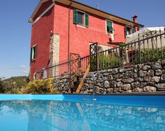 Khách sạn Luci Sul Golfo (Arcola, Ý)