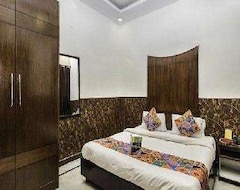 Khách sạn Fabhotel Jindal Palace (Rajkot, Ấn Độ)