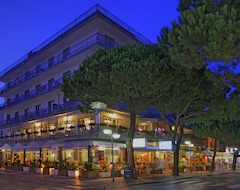 Khách sạn Trento (Lido di Jesolo, Ý)