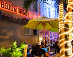 Otel Beds N' Drinks (Miami, ABD)
