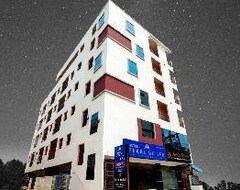Khách sạn Hotel Pearl Suites (Tirupati, Ấn Độ)