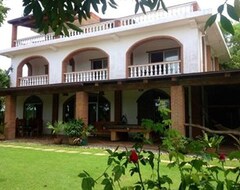 Otel Amihan - Home (Balabag, Filipinler)