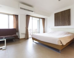 Hotelli Penthouse Galare Thong Tower (Chiang Mai, Thaimaa)