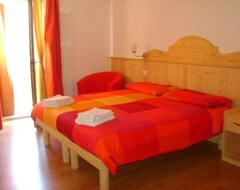 Hotel Agritur Allolivo (Faver, Italy)