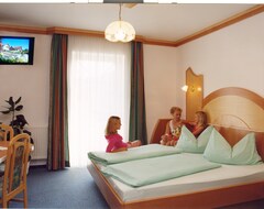 Hotel Dreimäderlhaus (Hohenbrugg-Weinberg, Austrija)