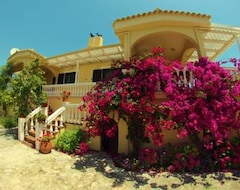 Căn hộ có phục vụ Appartamenti Angelika (Igoumenitsa, Hy Lạp)