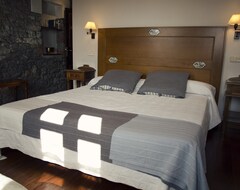 Bed & Breakfast La Pumariega (Oviedo, Spanien)