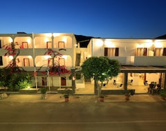 Hotel Benaki (Platis Gialos, Grecia)