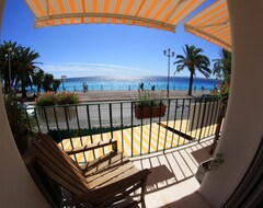 Bed & Breakfast 6 Bedrooms Seaview House, Old Town (Nice, Pháp)
