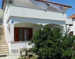 Lejlighedshotel Apartments The Seasons Residence (Dugi Rat, Kroatien)