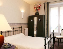 Hotelli Hotel De la cloche (Épernay, Ranska)