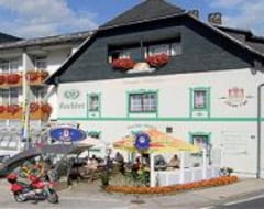 Hotel Kuchler (Treffen am Ossiacher See, Austria)