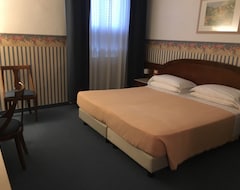 Hotel Terme (Parma, Italy)