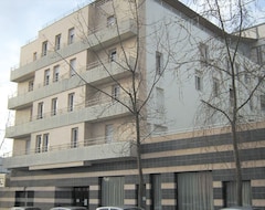 Otel Résidence Séréna (Saint-Germain-en-Laye, Fransa)
