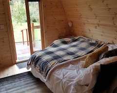 Kampiranje Log Cabin (Kells, Irska)