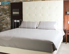 Khách sạn Quattro Gatti Rooms&Suite (Verdello, Ý)