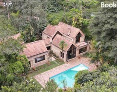 Hostel / vandrehjem Spectacular 5 Stars Lake House (Pacho, Colombia)