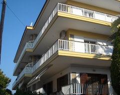 Khách sạn Hotel Iris (Nea Kallikratia, Hy Lạp)