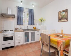 Casa/apartamento entero 3 - Modern Apartment With Garden 80M From Beach (Vinišće, Croacia)