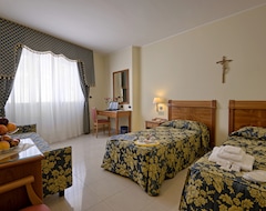 Hotel Centro Di Spiritualità Padre Pio (San Giovanni Rotondo, Italy)