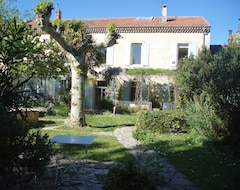Guesthouse Maison Saint James (Montélimar, France)
