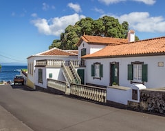 Toàn bộ căn nhà/căn hộ Vivenda Gomes (AL) (Praia da Vitória, Bồ Đào Nha)