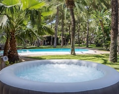 Hotel El Oasis Villa Resort (La Eliana, España)