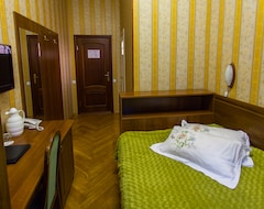 Guesthouse Zlatoust Hotel (St Petersburg, Russia)