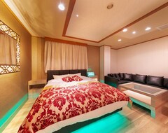 Khách sạn I Resort Artia Sensual Gifu Adult Only (Gifu, Nhật Bản)