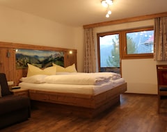 Hotelli Alpenhof (Lermoos, Itävalta)
