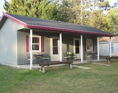 Khách sạn Birchwood Resort & Campground (Cadillac, Hoa Kỳ)