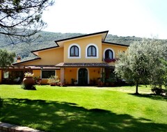Hotel Agriturismo Il Bagolaro (Nerola, Italy)
