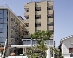 Khách sạn Hotel President (Bellaria-Igea Marina, Ý)