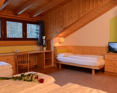 Khách sạn Hotel Alpin Haus (Selva in Val Gardena, Ý)