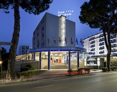 Khách sạn Hotel San Michele (Bibione, Ý)