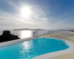 Khách sạn Tholos Resort (Imerovigli, Hy Lạp)