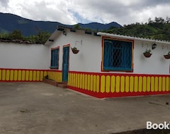 Koko talo/asunto Casa Real (Consaca, Kolumbia)