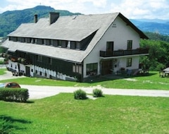 Hotelli Haus Am Wald (Reifnitz, Itävalta)