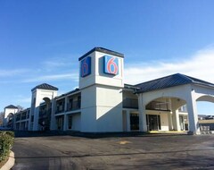 Hotel Motel 6-White House, Tn (White House, USA)