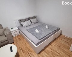 Cijela kuća/apartman Stan Na Dan 50 Bam (Prijedor, Bosna i Hercegovina)