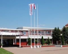 Khách sạn Cfk (Vrbas, Séc-bia)