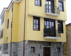 Oda ve Kahvaltı Villa La Kola (Kruševo, Kuzey Makedonya Cumhuriyeti)
