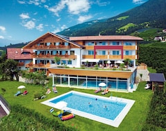 Hotel Garni Kleefeld (Schenna, Italy)