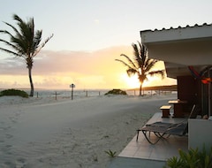Khách sạn Club Orient Resort (Baie Orientale, French Antilles)
