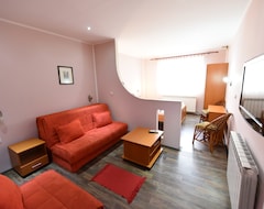 Khách sạn Apartments & Accommodation Stojic (Novi Sad, Séc-bia)
