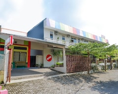 OYO 546 New Mira Hotel (Semarang, Indonesien)